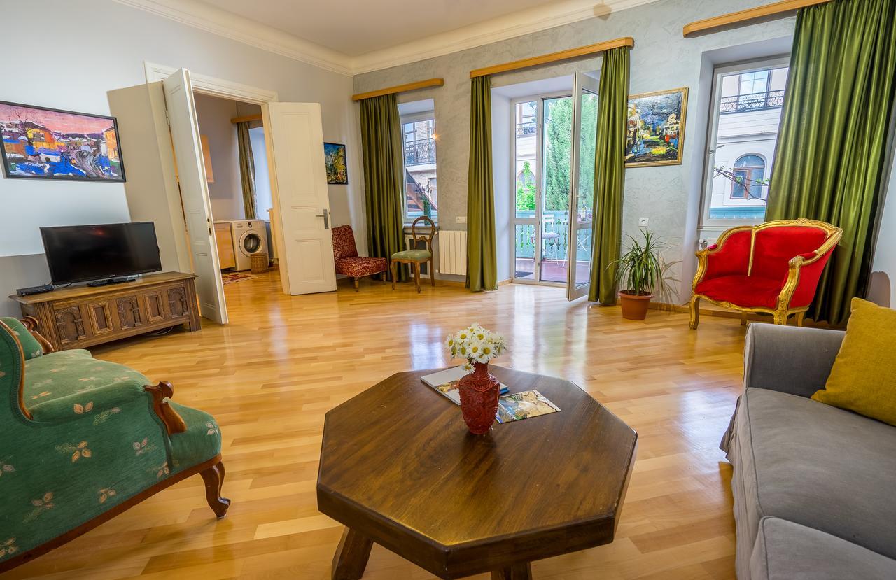 Gallery Apartment Tbilisi Eksteriør billede